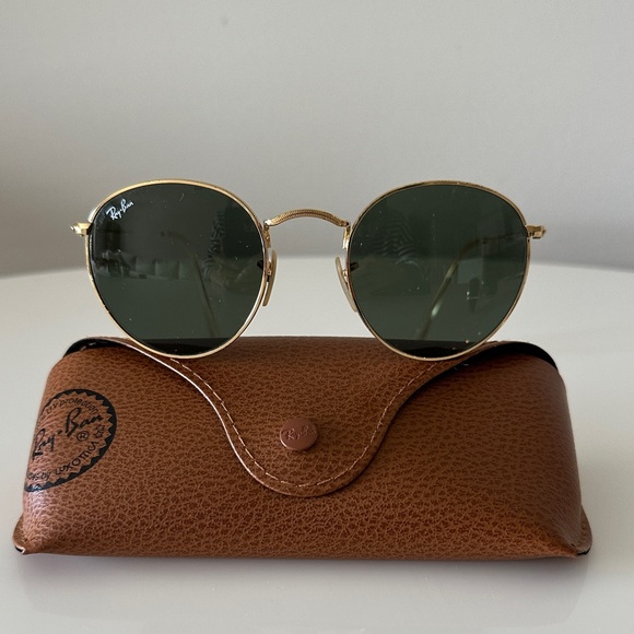 Ray-Ban Round Metal Sunglasses - Picture 1 of 5